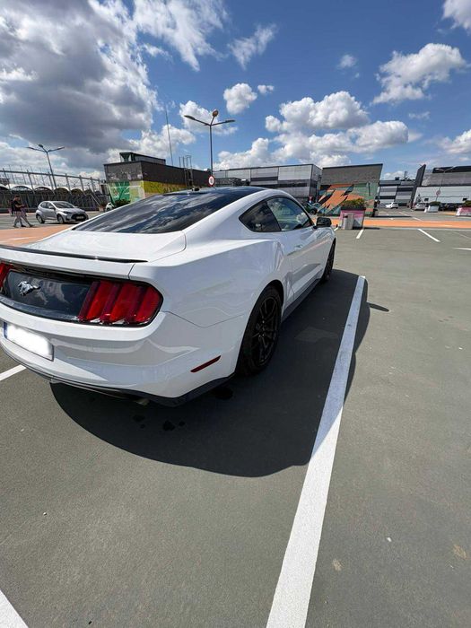 Ford Mustang 2.3 EcoBoost 2017 – model USA