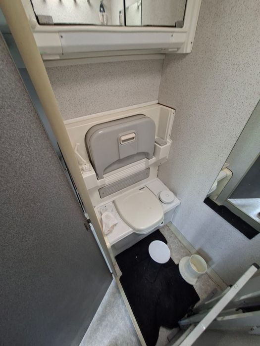 Vând rulota beyerland