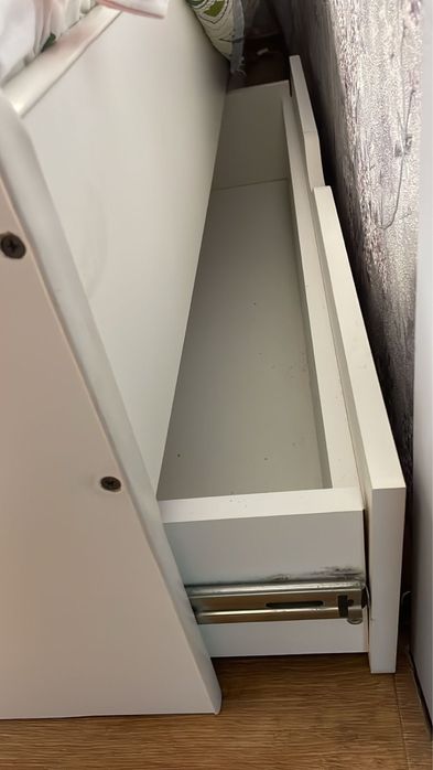 Кровать с матрасом