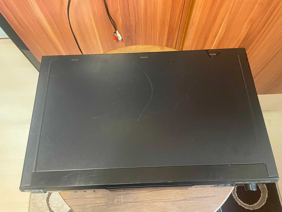Sony CDP-220 Compact Disc Player