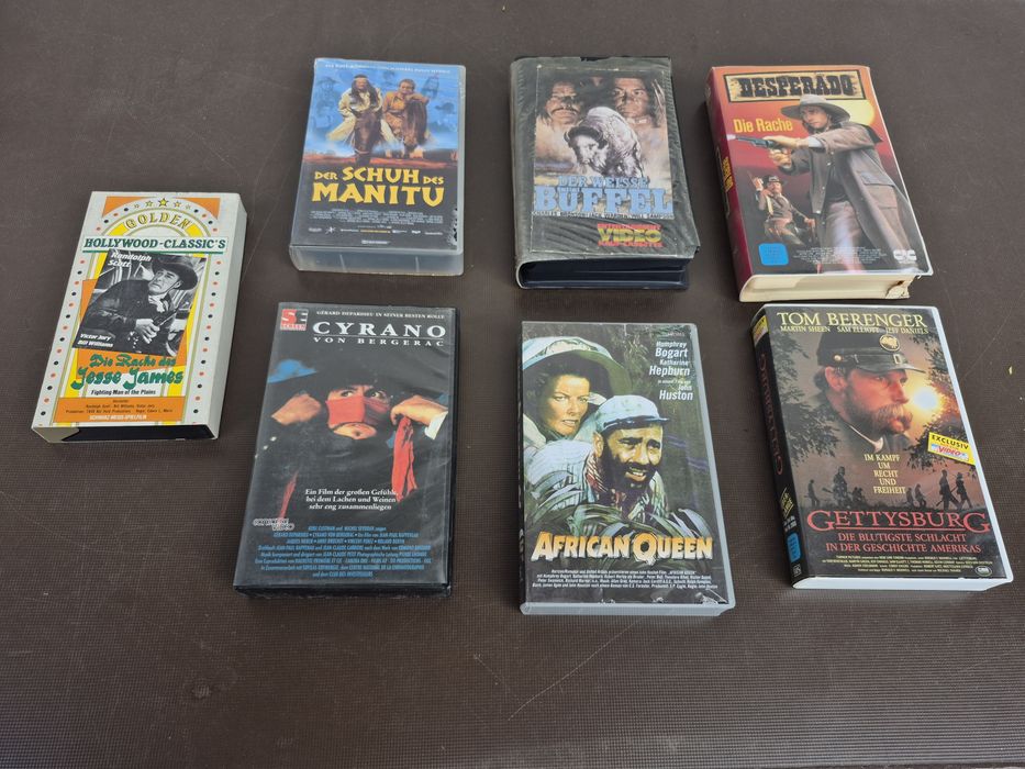 Vând 7casete video VHS originale dragoste( Pe Aripile Vantului )