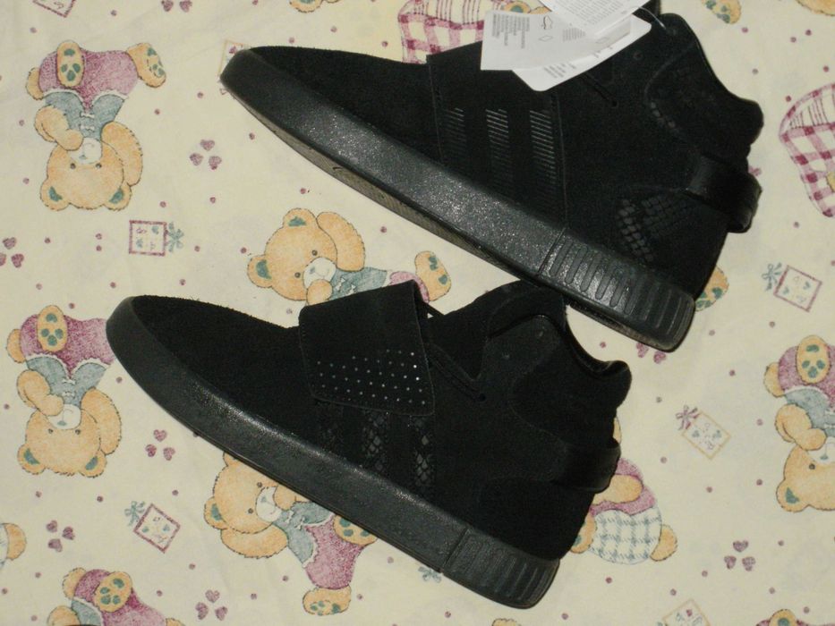 ADIDAS оригинални нови дамски кецове 38