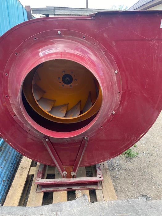 Вытяжка улитка(центробежный вентилятор)