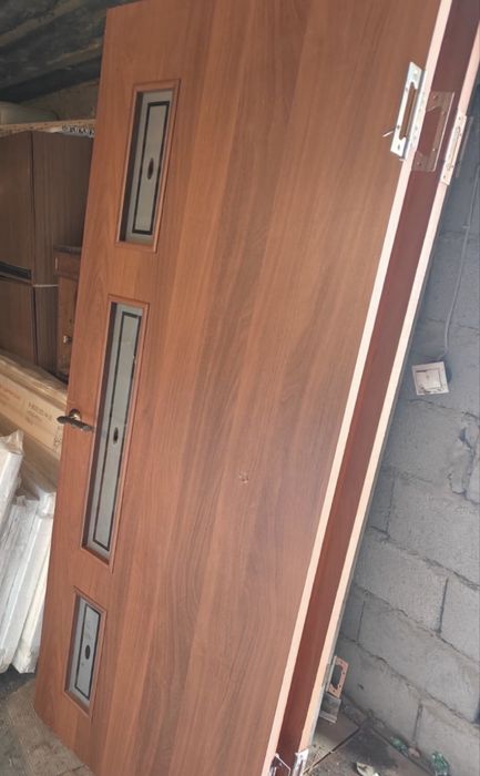 Продам межкомнатные двери
