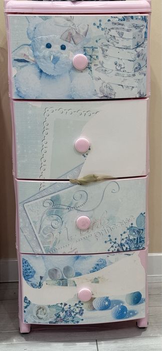 ПродаетсЯ шкафчик