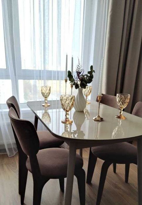 Сдается просторная 2-х комнатная квартира в центе, Айбек,  2/5/12. Р6