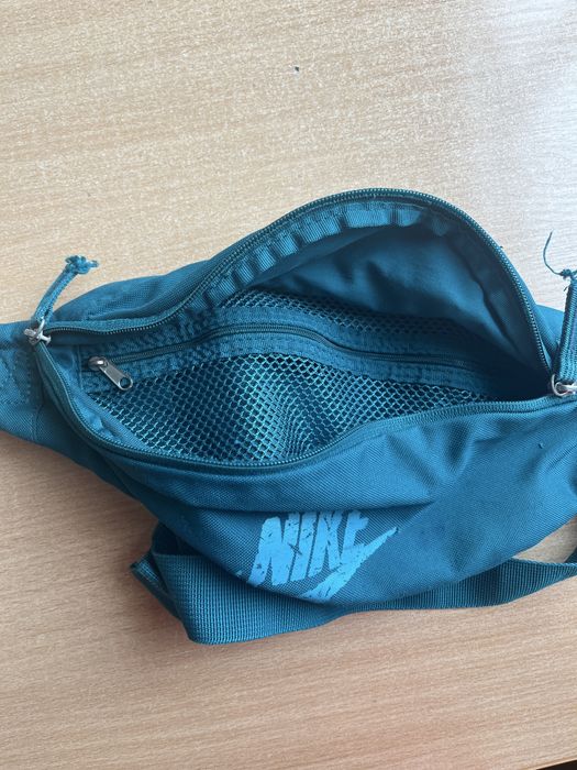 чанта на Nike опигинална