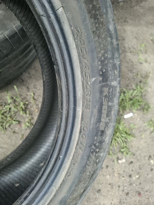 Продам резины 245 45 Р18 пара