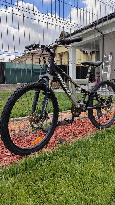 Mountain bike full suspension 24" Wheeler