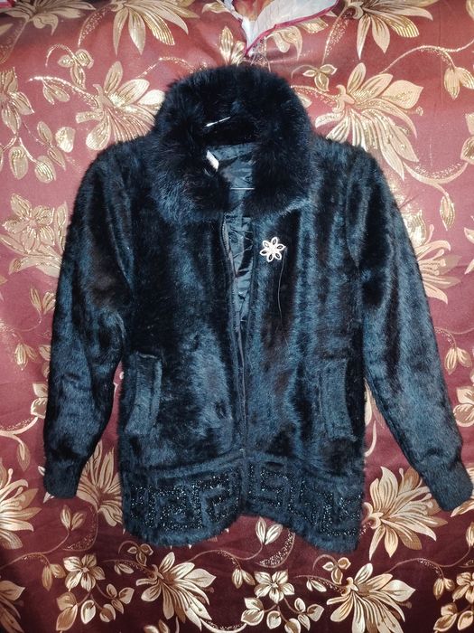 Yangi kiyilmagan koylak penpirlar sotiladi