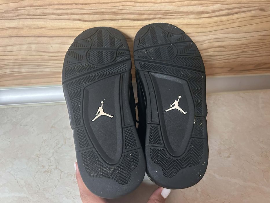 Air Jordan 4 Black cat