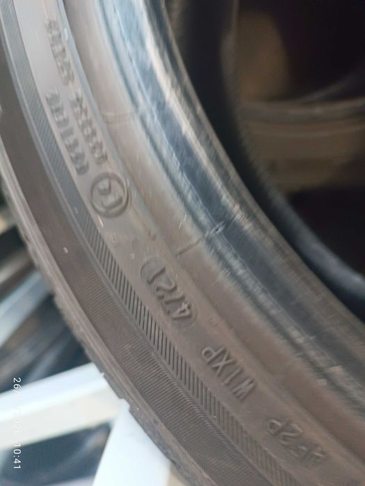 2бр.летни гуми 245/40/18 Barum