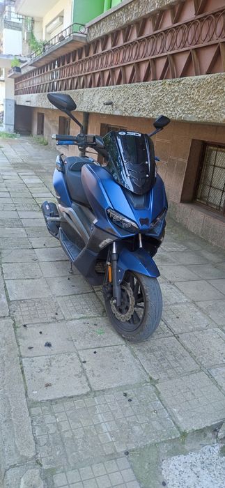 Скутер Lexmoto Aura 125