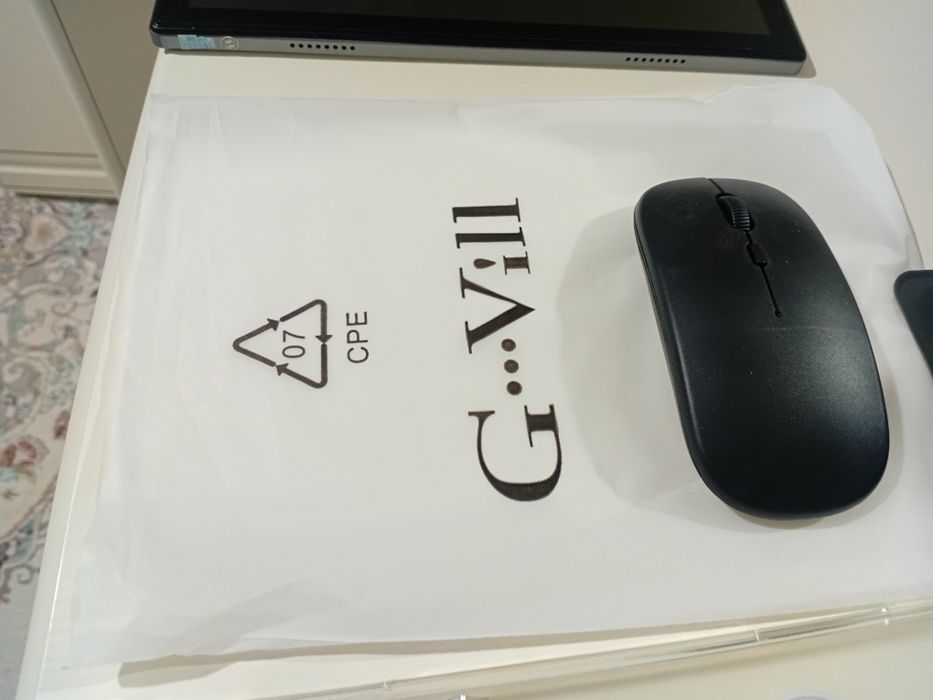 Продам планшет срочно