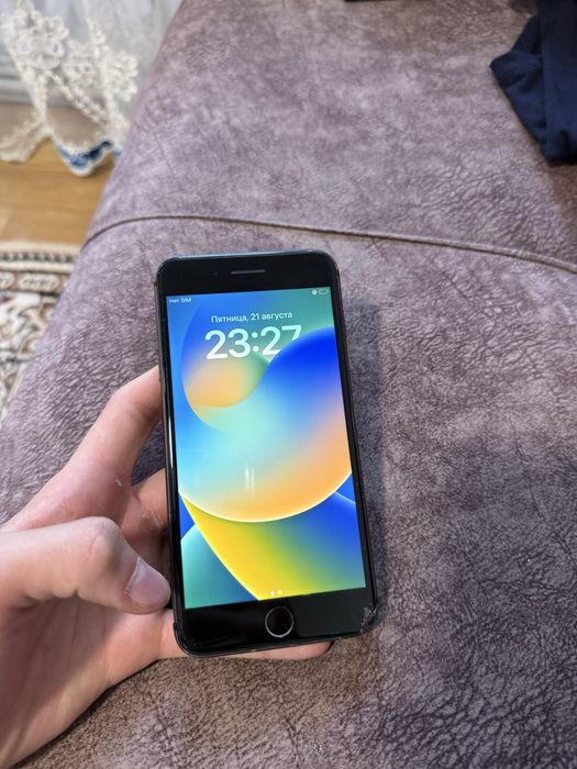 iPhone 8 Plus 64 GB
