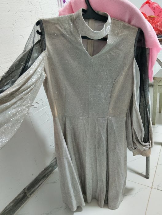 Продам новогоднее платье