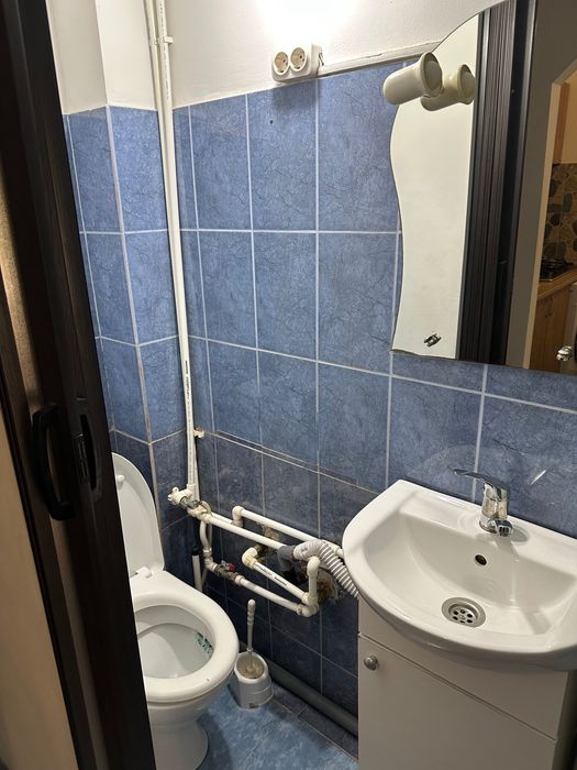 Închiriez cameră de cămin stil garsonieră, Lapus mol