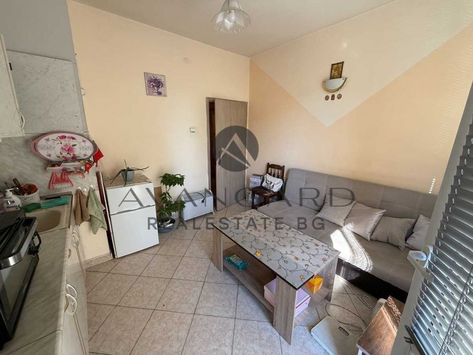 Продава се Двустаен апартамент в Пловдив, Център - 75 кв.м за 1190 €/кв.м - Снимка #2