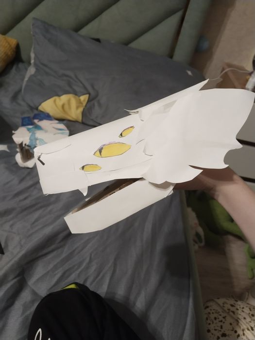 Дракон из картона на руку