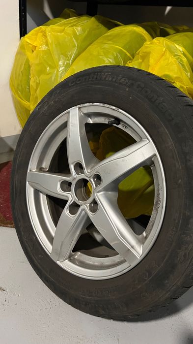 Продавам зимни гуми и джанти - 205/60/16 от Ауди А4