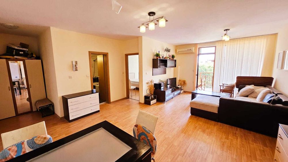 Продава се Тристаен апартамент в Свети Влас - 125 кв.м за 555 €/кв.м - Снимка #1