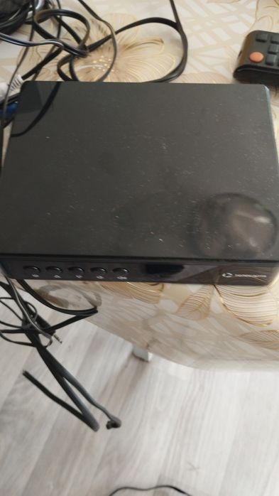 Музыкальный центр с колонками