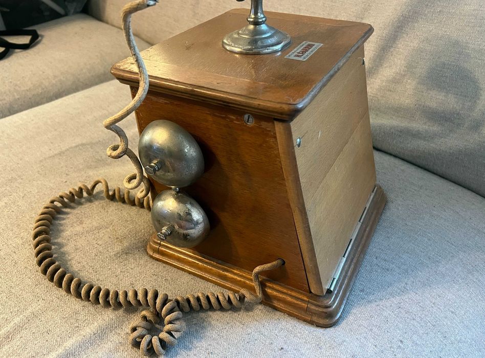 Telefon vechi manual lemn H Fahrni Germania colectie functional