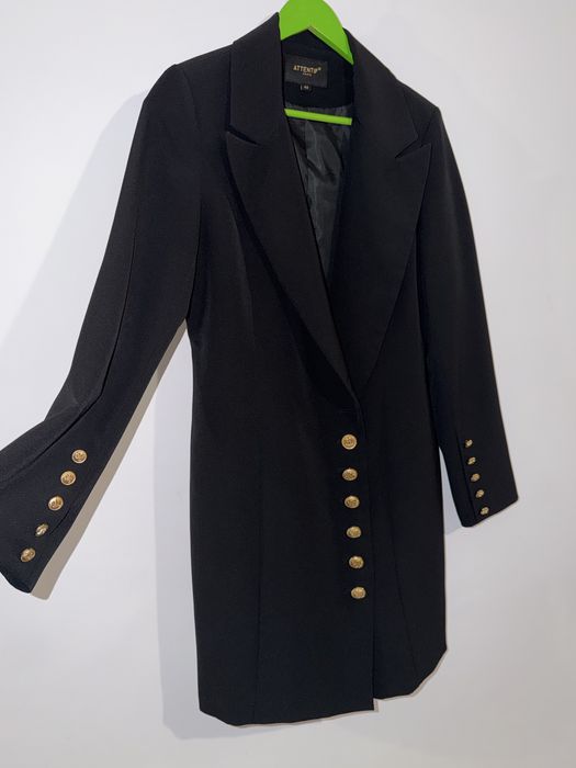 Продавам 8 елегантни рокли