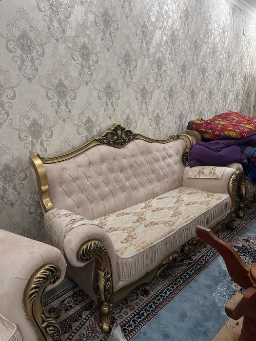 Диван с креслами