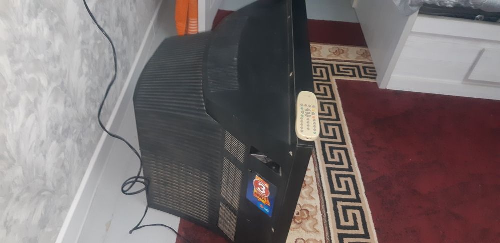 LG flatron, kota televizor 72 holati yaxshi, ishlidi.