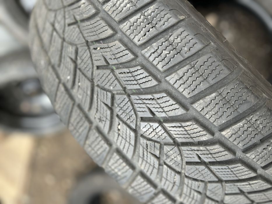 225/55/19 Good Year 2 бр 2022