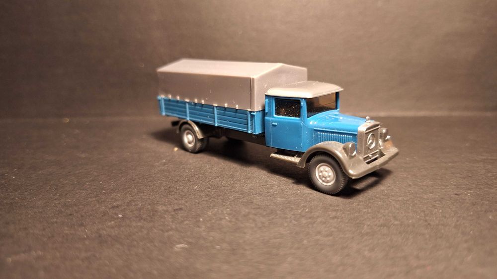 Камиончетa модели 1/87