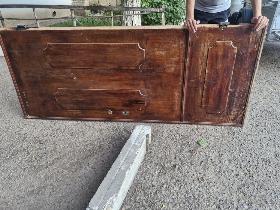 Продам входную Дверь