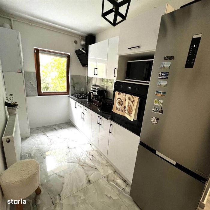 Ap 2 camere si balcon, pivnita, et 2 din 4, mobilat, utilat, zona buna