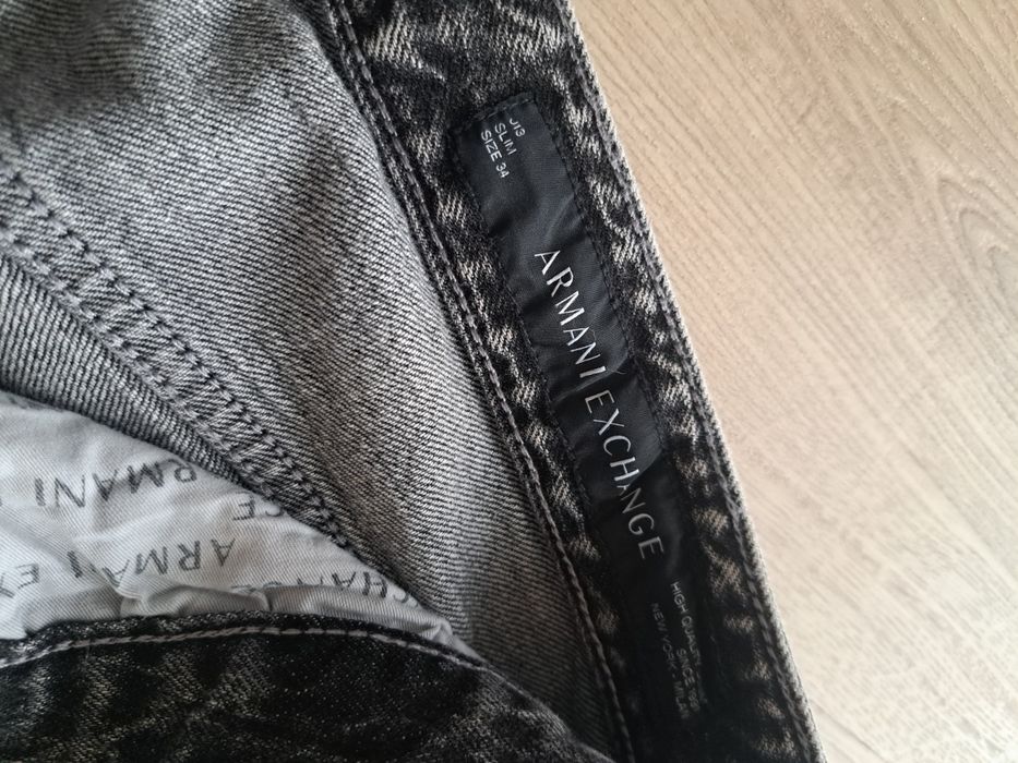 Blugi Armani Exchange