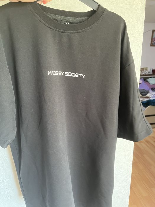 tricou made by sociaty