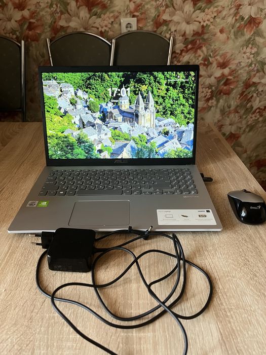 Asus Laptop-S6QMS7PE