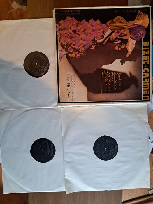 Muzica de colectie, box-uri discuri vinil. 20 lei