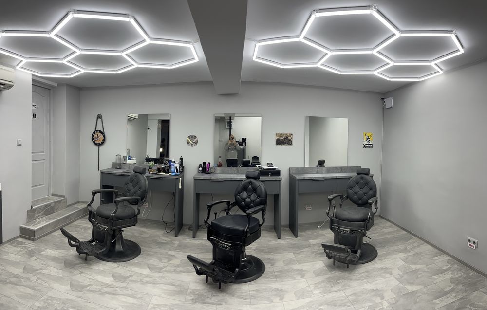 Motorway barbershop inchiriaza post frizerie
