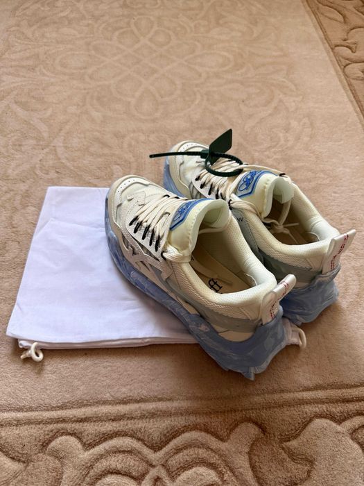 Adidasi Off-White ODSY 1000