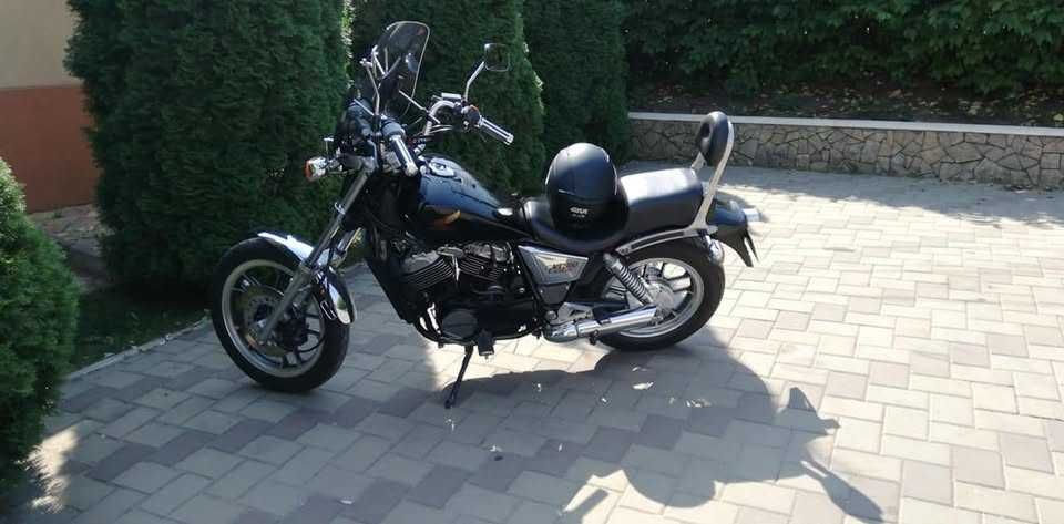 Honda Shadow VT500