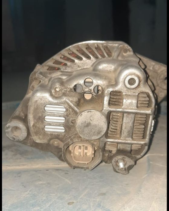 Генератор динама Сузуки Грант Витара  мотор J20A