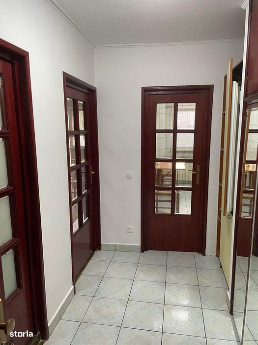 piata muncii  3 minute metrou 45mp decomandata