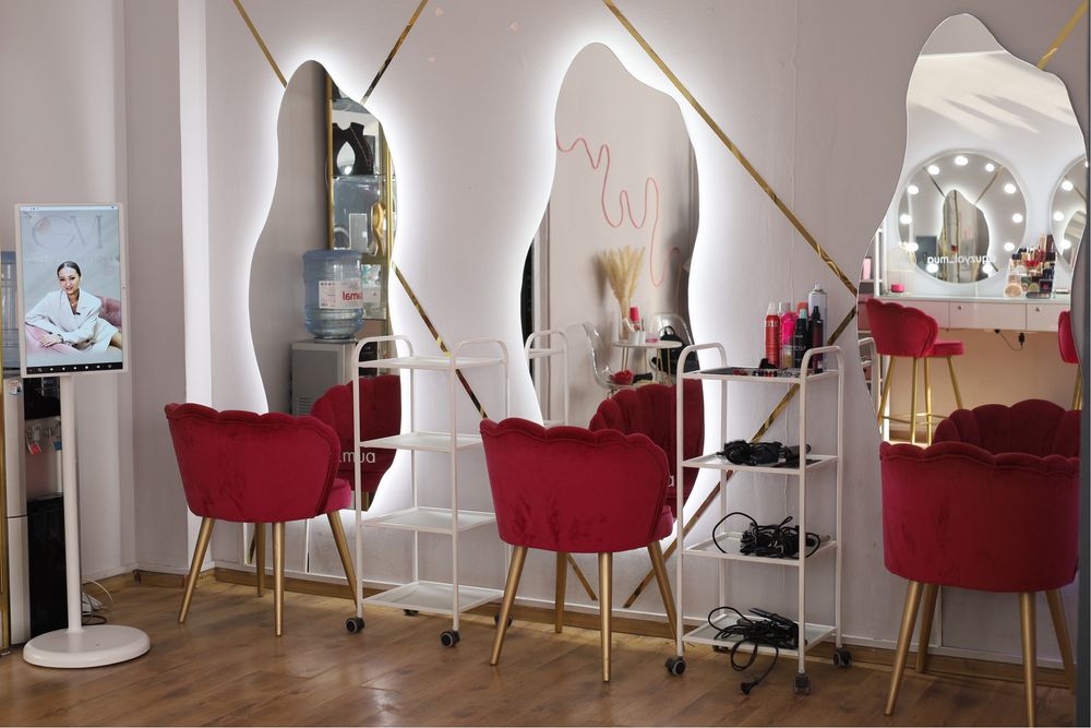 Продам зеркало с подсветкой