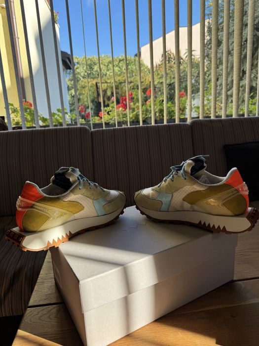 Маратонки run of