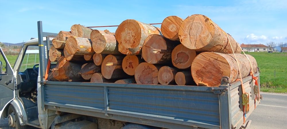 Aduc lemn de foc la comanda