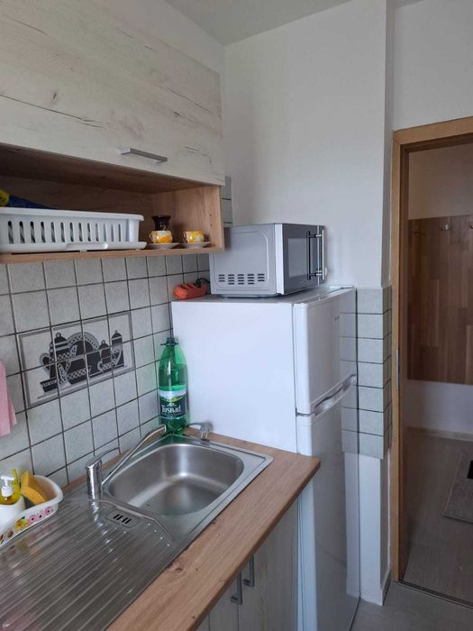 Proprietar dau in chirie apartament cu 2 camere, semidecomandat, zona Dacia, str. Timis in vecinatatea Iulius Mall