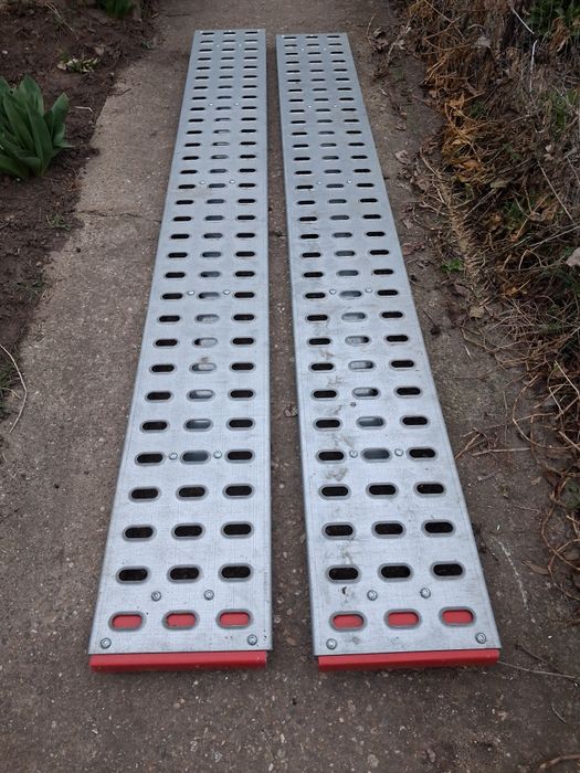 Пътеки за пътна помощ цена 270€