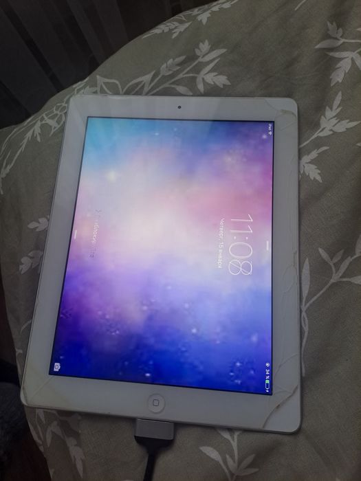 Продам Айпад модель MD371LL/A