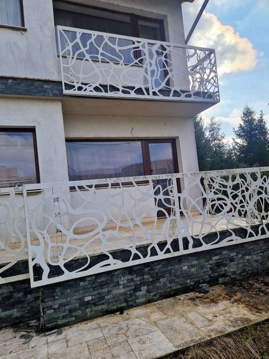 Balustradă decupata